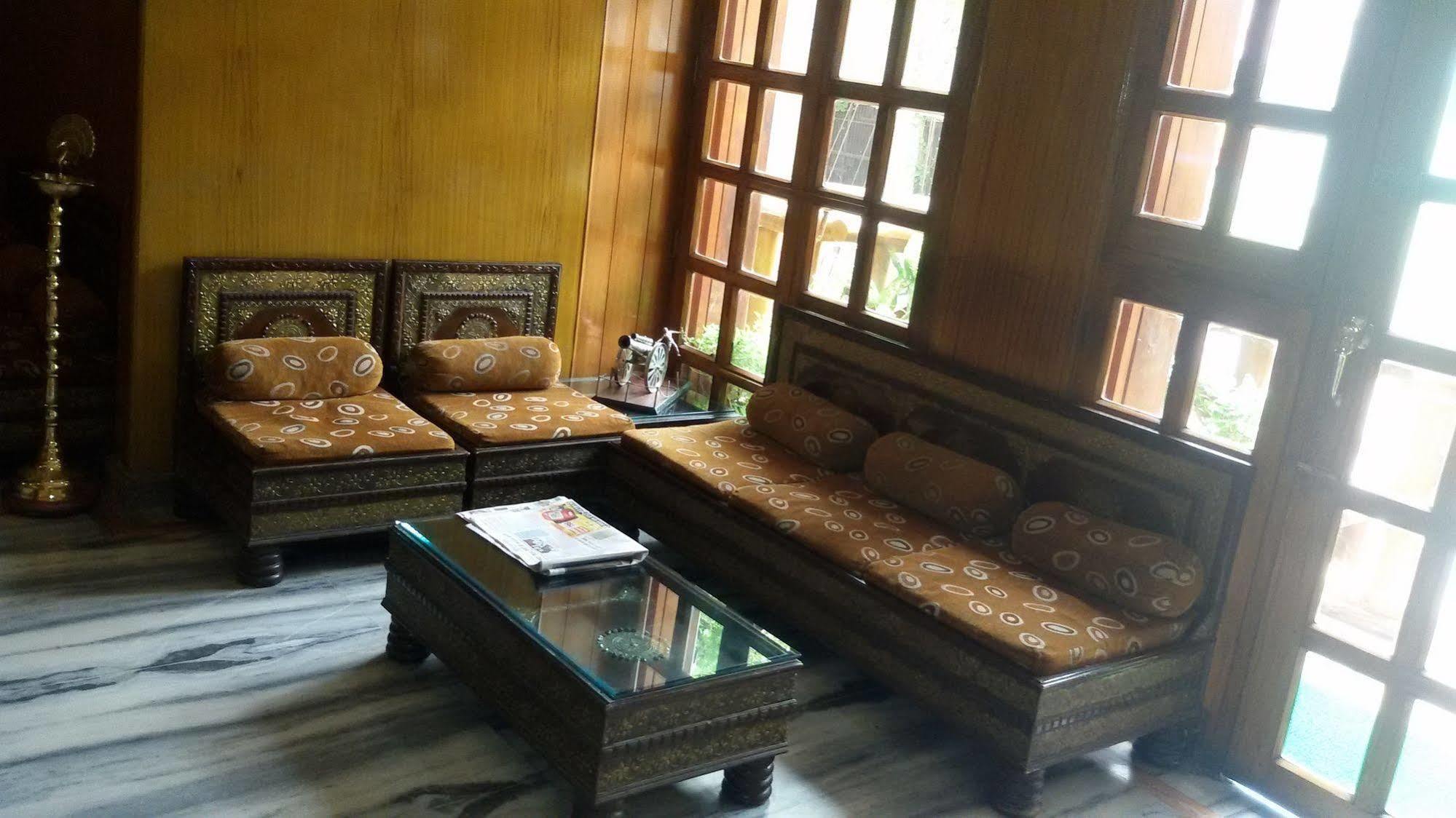 Hotel Divya Varanasi Luaran gambar